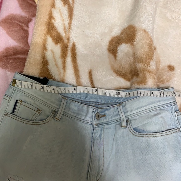 ARMANI EXCHANGE BOYFRIEND JEANS - Picture 5 of 6